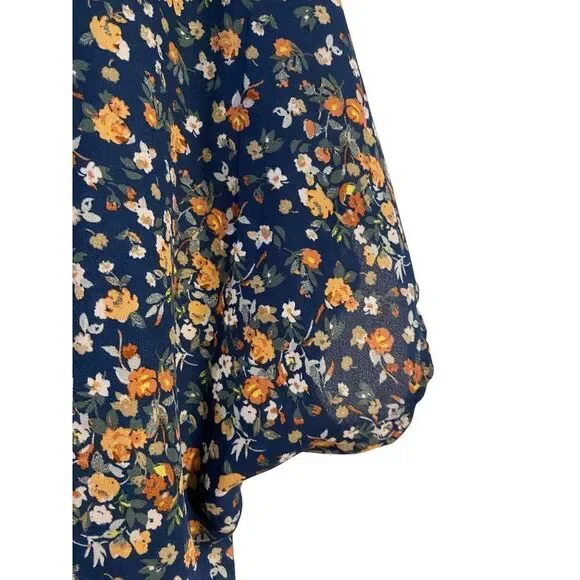 West K Top Women's XL Blue Floral Print Short Sleeve Faux Wrap Boho Peasant Boxy - Picture 11 of 16